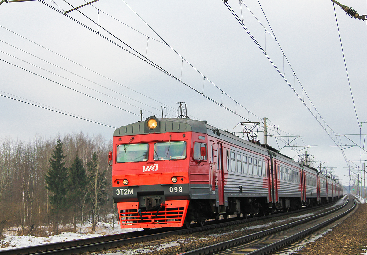 Электропоезд ЭТ2М-098 на перегоне Решетниково - Клин
