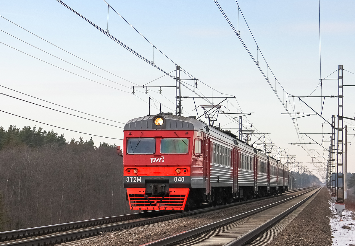Электропоезд ЭТ2М-040 на перегоне Лихославль - Дорошиха