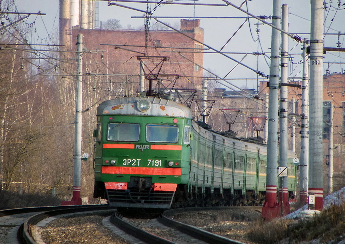 Электропоезд ЭР2Т-7191 на перегоне Решетниково - Тверь