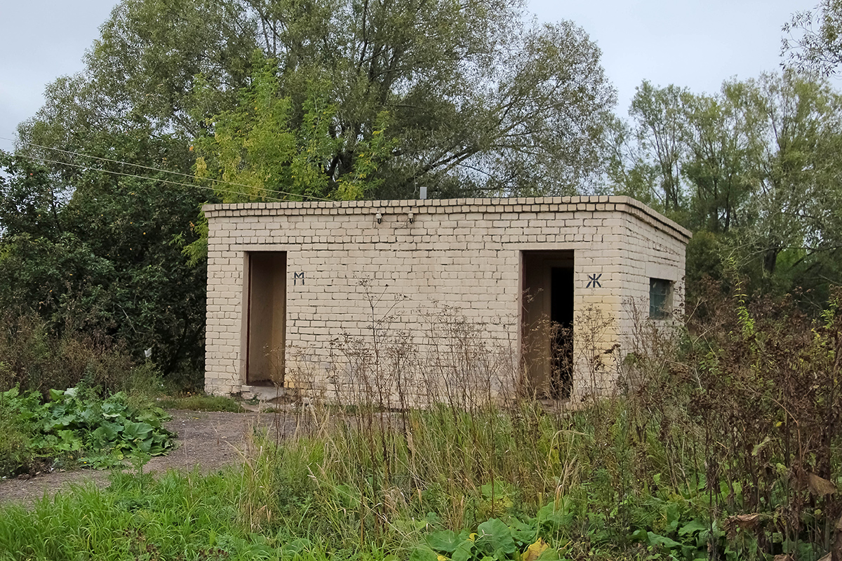 Туалет на станции Калязин