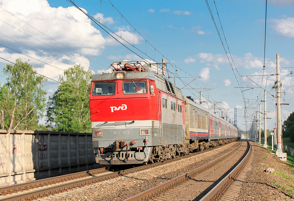 Электровоз ЧС2Т-972 с поездом, перегон Клин - Решетниково,