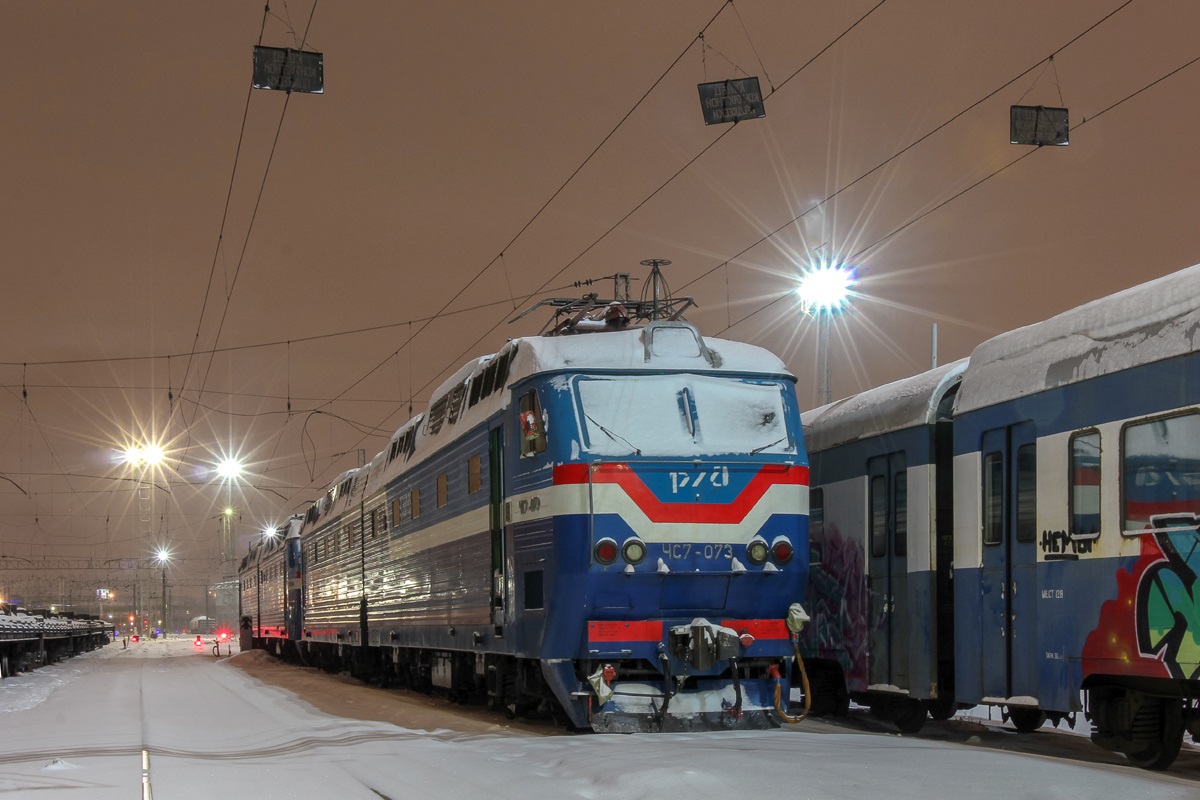 Электровоз ЧС7-073 на станции Москва-Сортировочная-Рязанская (парк Перово-IV)