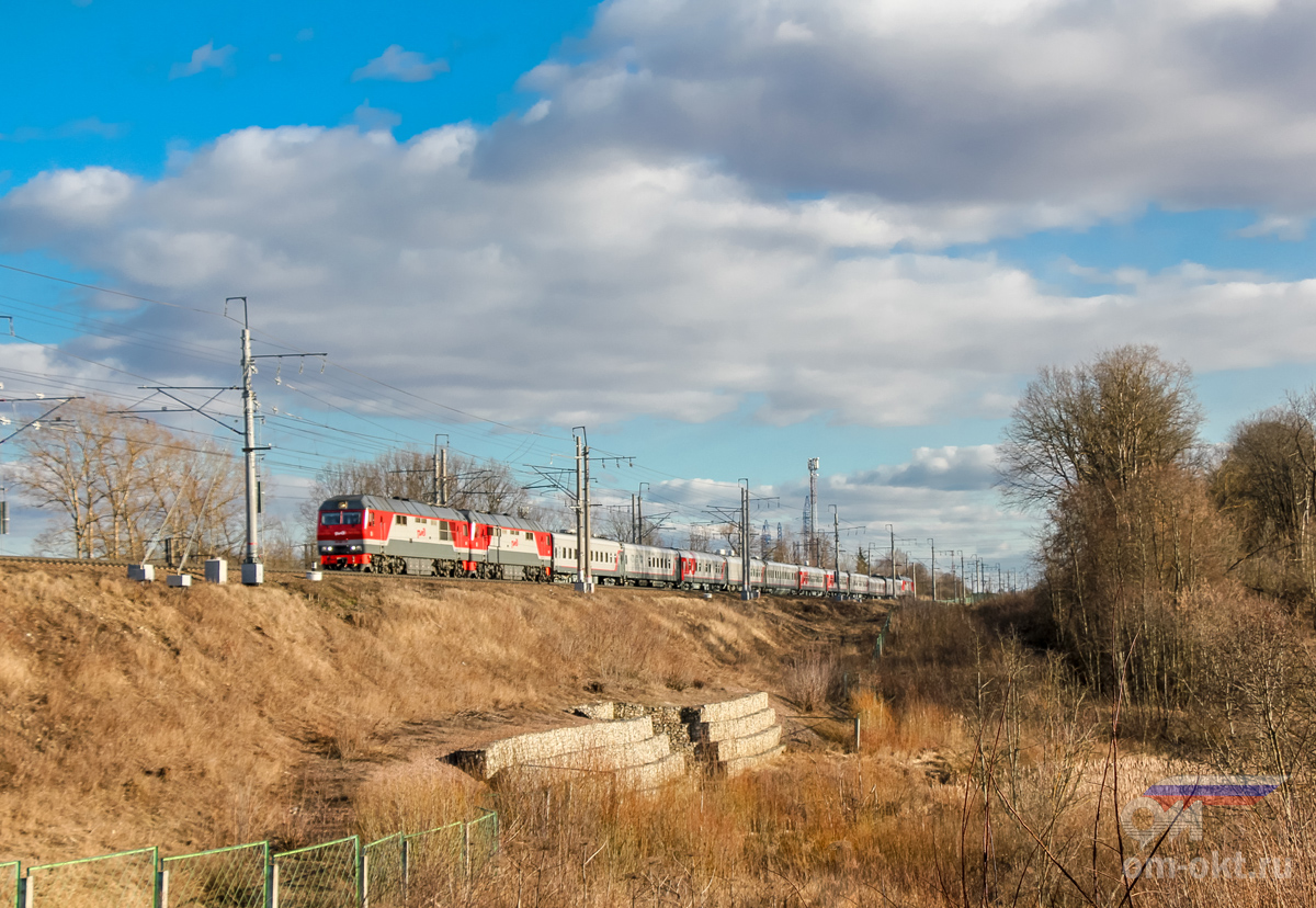 Литерный поезд под тягой тепловозов ТЭП70БС, перегон Подсолнечная - Клин