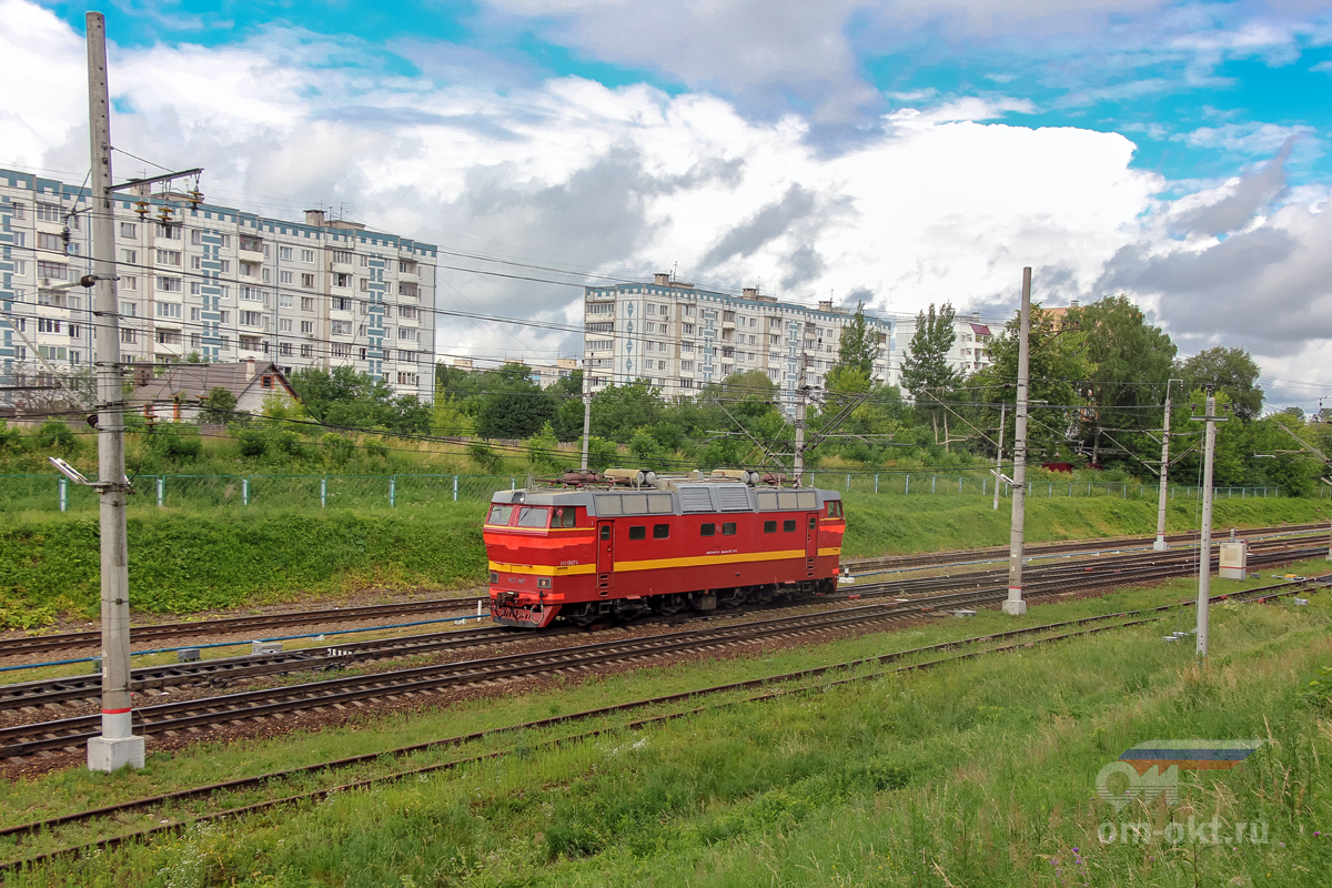 Электровоз ЧС2Т-987 на манёврах по станции Клин Электровоз ЧС2Т-987 на манёврах по станции Клин