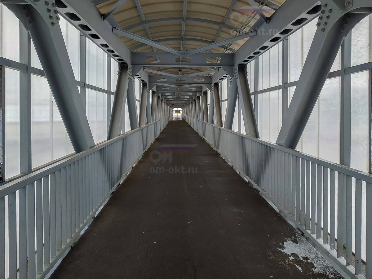 Интерьер нового пешеходного моста на станции Клин Интерьер нового пешеходного моста на станции Клин